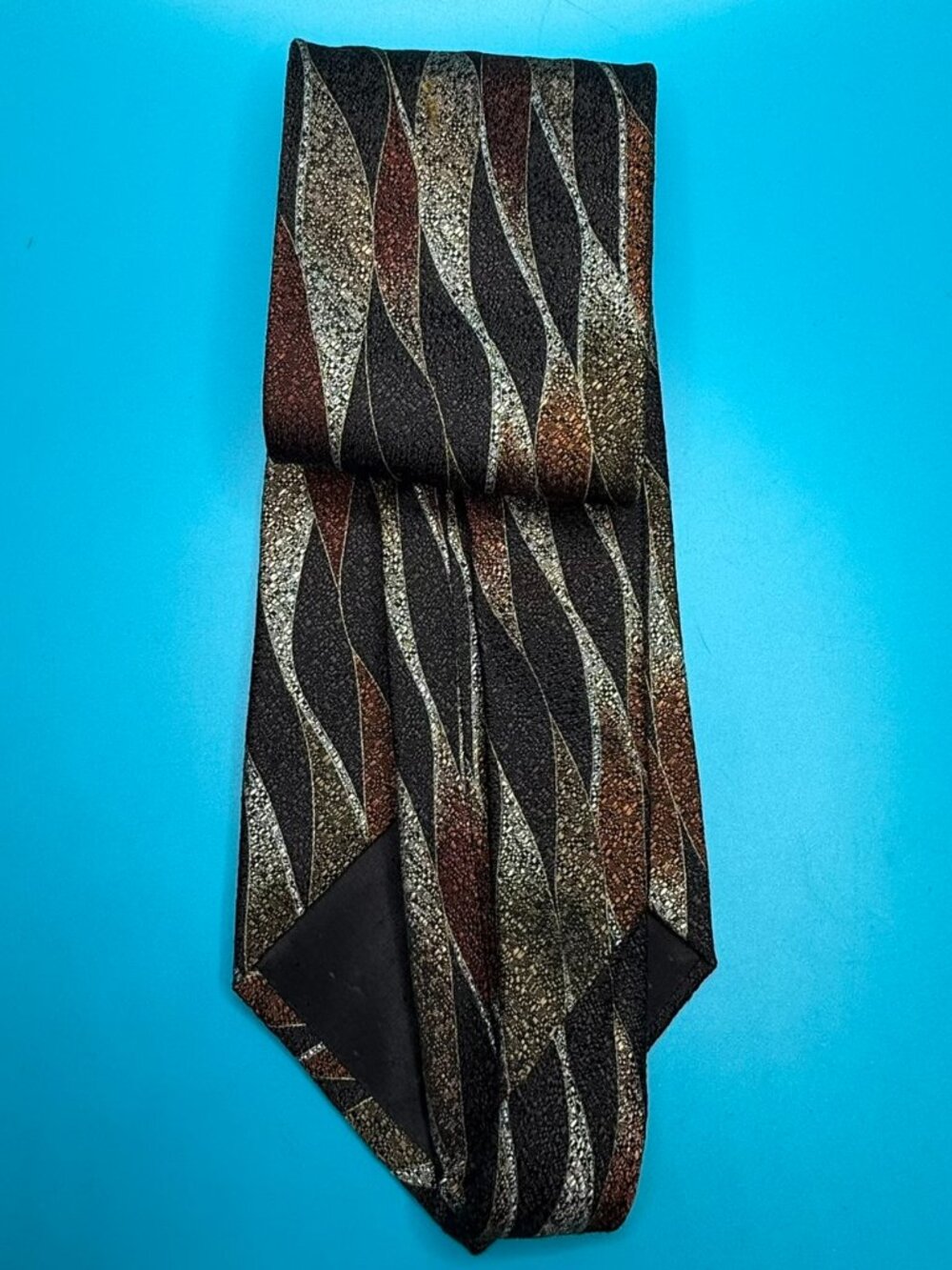 NEW Vollerei 100% Silk Tie Black Silver Bronze Geometric Wave Pattern Italy